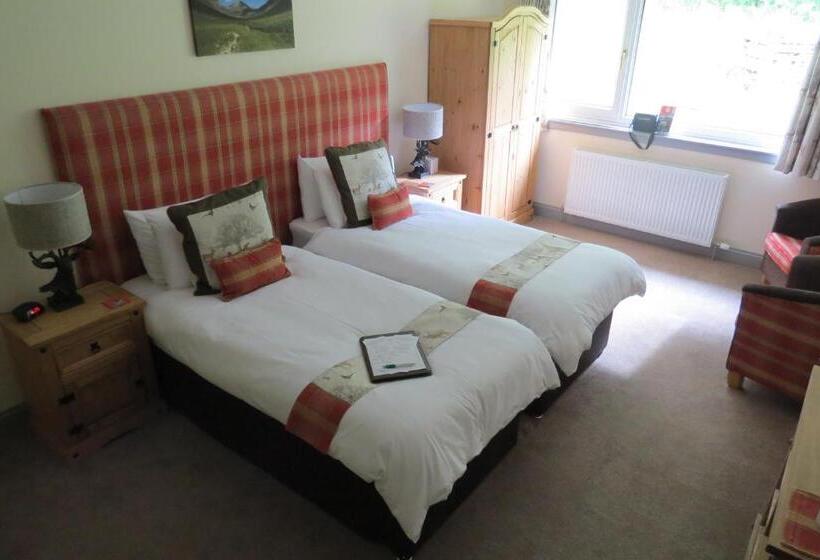 Номер Стандарт Вид на Сад, Monamore Guest House