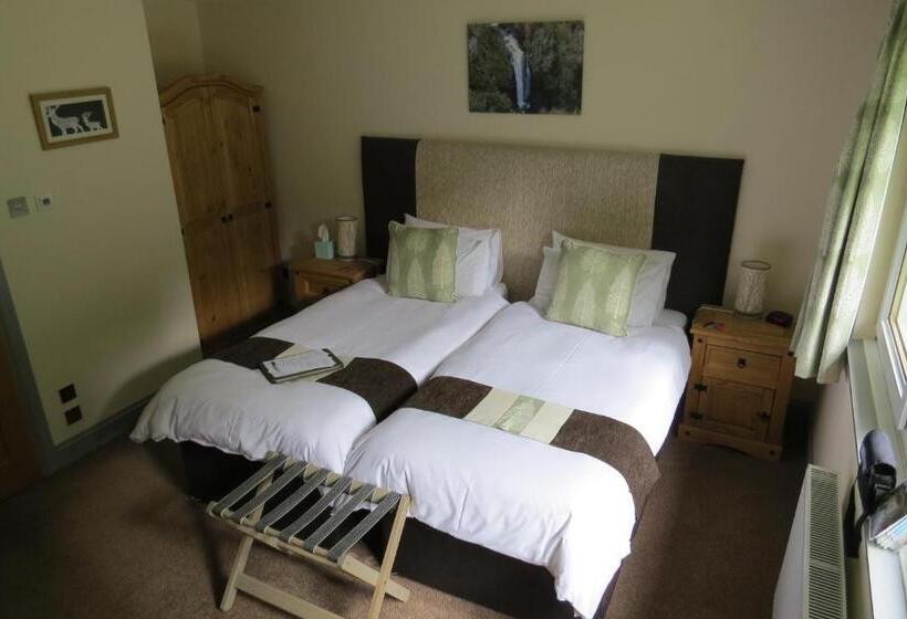 Номер Стандарт Вид на Сад, Monamore Guest House