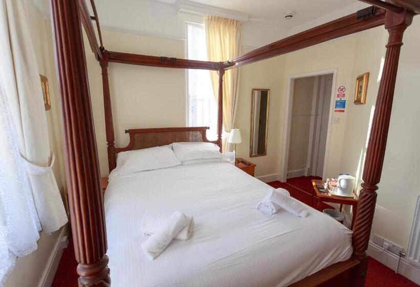 اتاق استاندارد با تخت بزرگ, Bridge Guest House