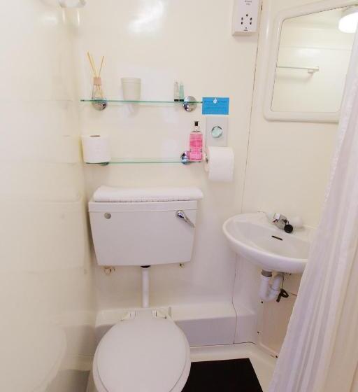 اتاق استاندارد یک نفره با چشم‌انداز رودخانه, Bridge Guest House