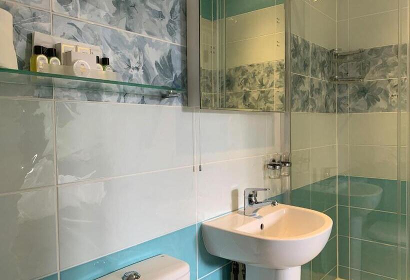Family Suite, New Inn   Dorchester