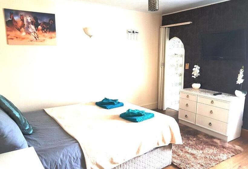 Номер Стандарт, Amber Guesthouse