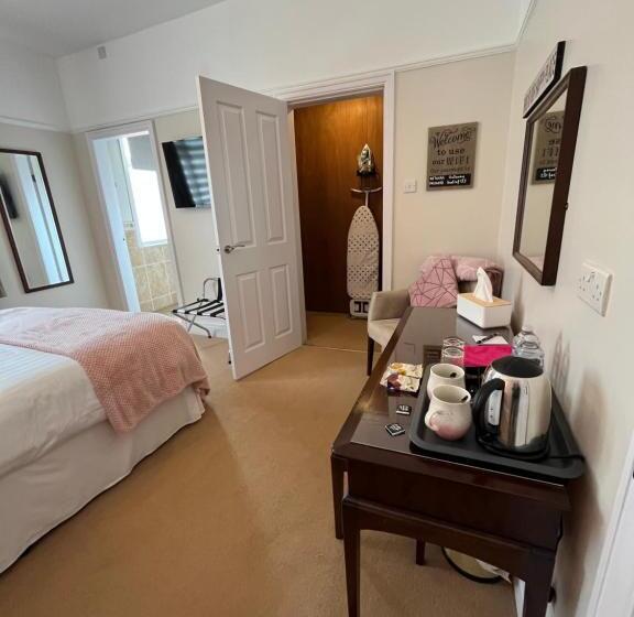 Стандартный Номер Кровать Кинг, Between The Bays Exclusively For Adults