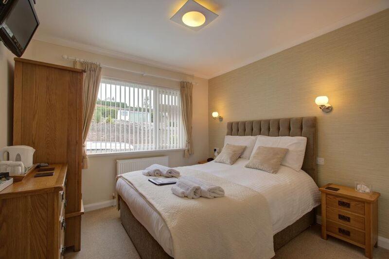 Стандартный Номер Нижний Этаж, Fair Winds Guest House