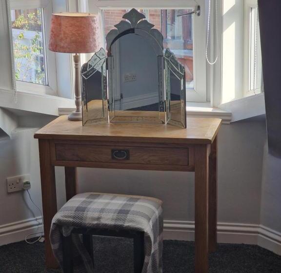 Family Suite, Teviotside Travel Inn Ltd
