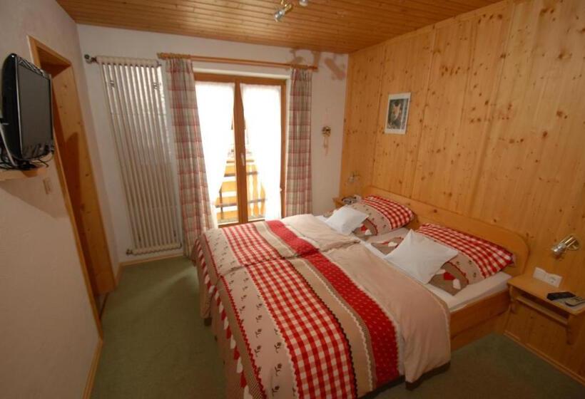 اتاق استاندارد با بالکن, Landhaus Bergleben