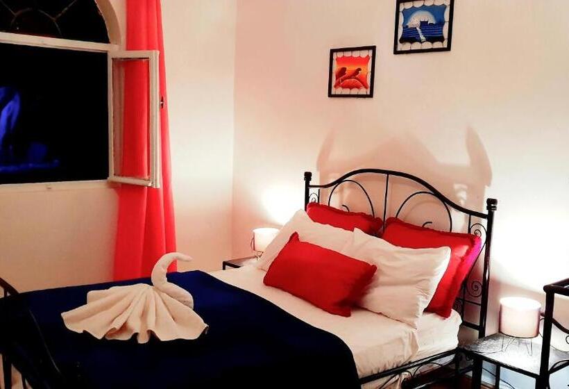Люкс, Camping & Hôtel Le Calme
