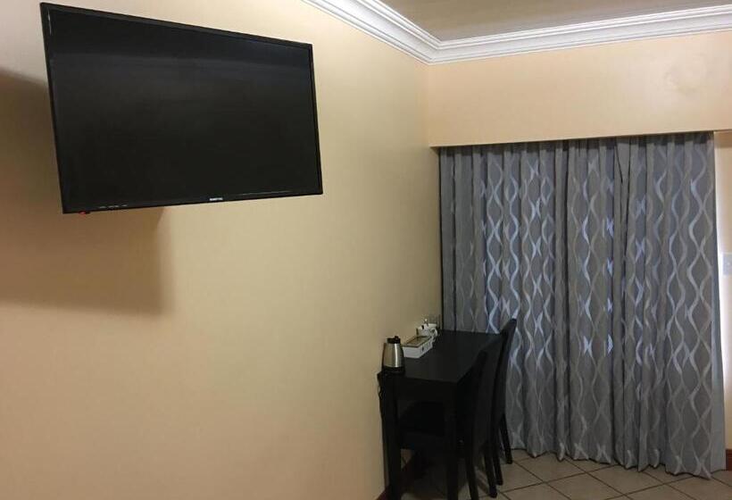 Номер Deluxe, Riverton Manor