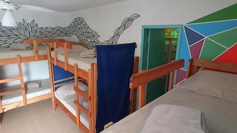 Семейный Номер, Oceanic Hostel