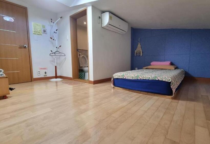 Номер Стандарт Индивидуальный, Tongyeong One Guesthouse