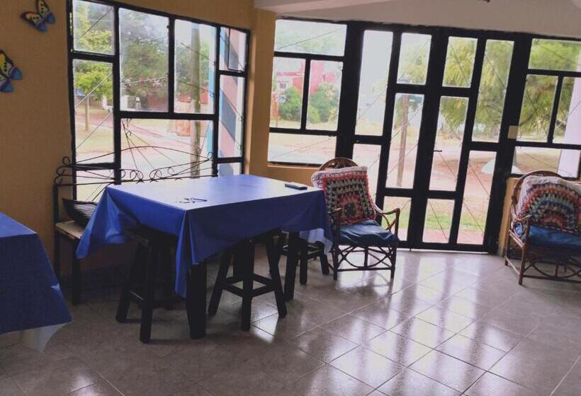 غرفة ديلوكس ثلاثية, Refugio De Mar