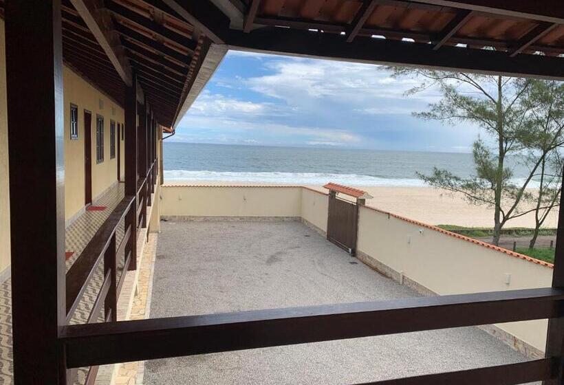Номер Deluxe Вид на Море с Балконом, Black Point Beach Club