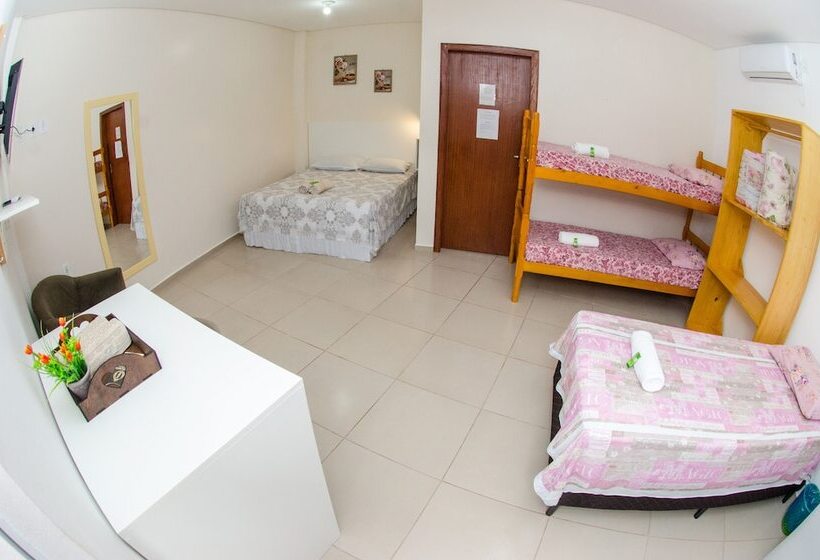 اتاق استاندارد چهار تخته, Pousada Joana Guest House