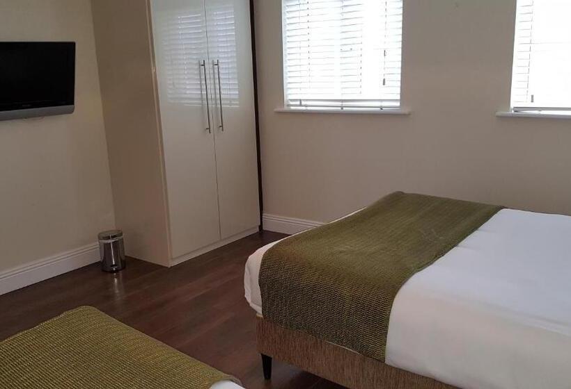 침실 1개 발코니 아파트, St Bridget S Apartments