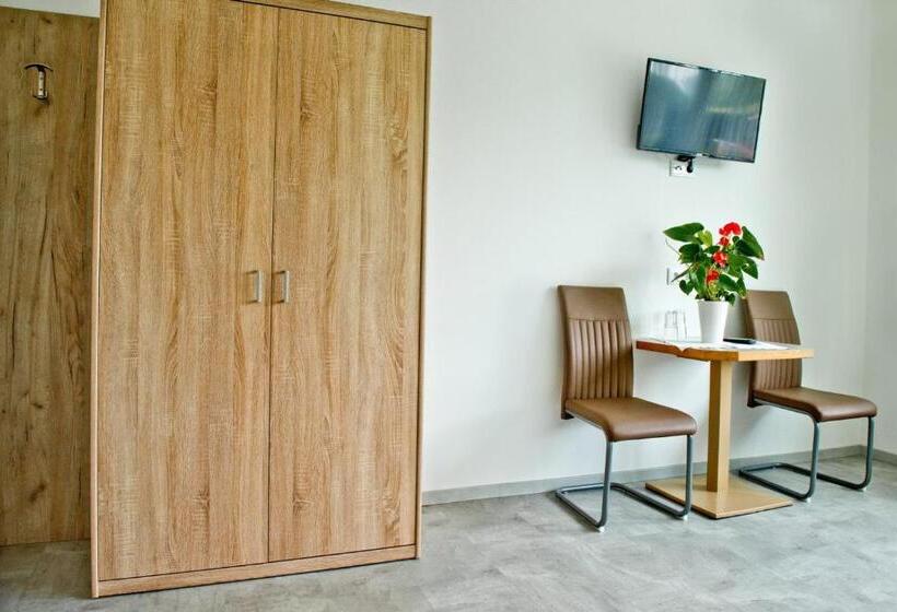Номер Стандарт, Pension Waldesruh