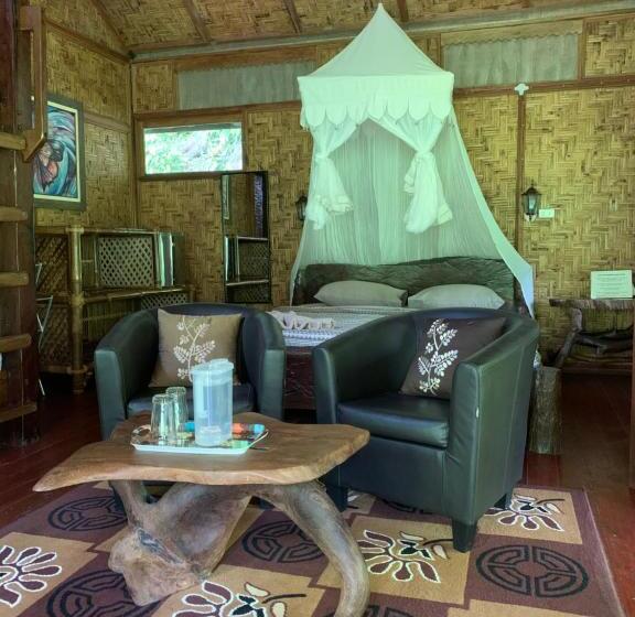 اتاق خانوادگی, Kupu Kupu Garden Guest House & Cafe