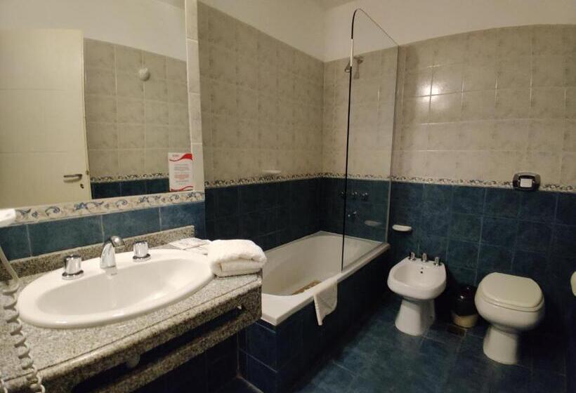Четырехместный Номер Стандарт, Distrito