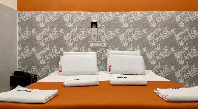 Номер Deluxe, Sarovara Deluxe Rooms