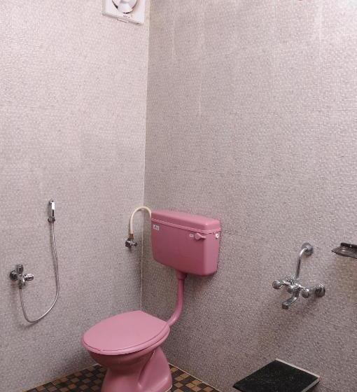 Quarto Triplo Deluxe, Sarovara Deluxe Rooms