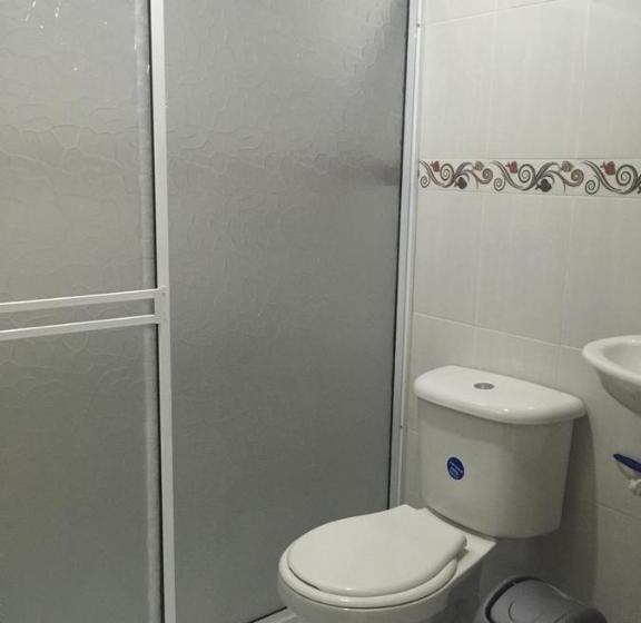 Quarto Familiar, Mayva Aprta