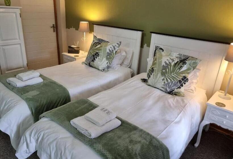 Номер Стандарт Вид на Сад, Longtom Farm Guesthouse