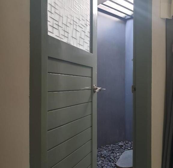 Кровать в Общей Комнате, Nipah Villas
