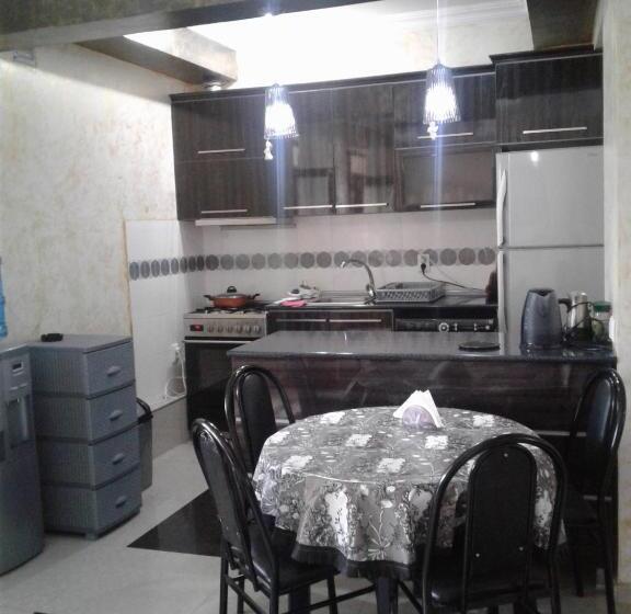 اتاق استاندارد چهار تخته, Gonio Apsaros House