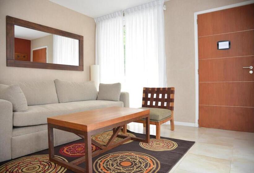 带2个卧室的公寓, Suite House Carilo