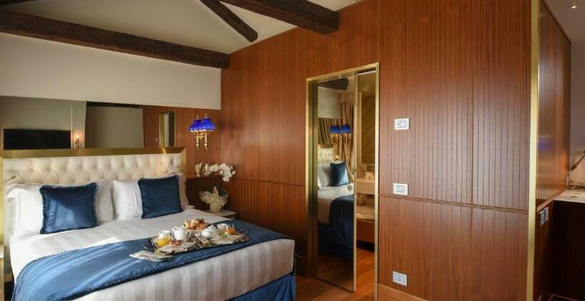 Quarto Prestige, Santa Croce Boutique