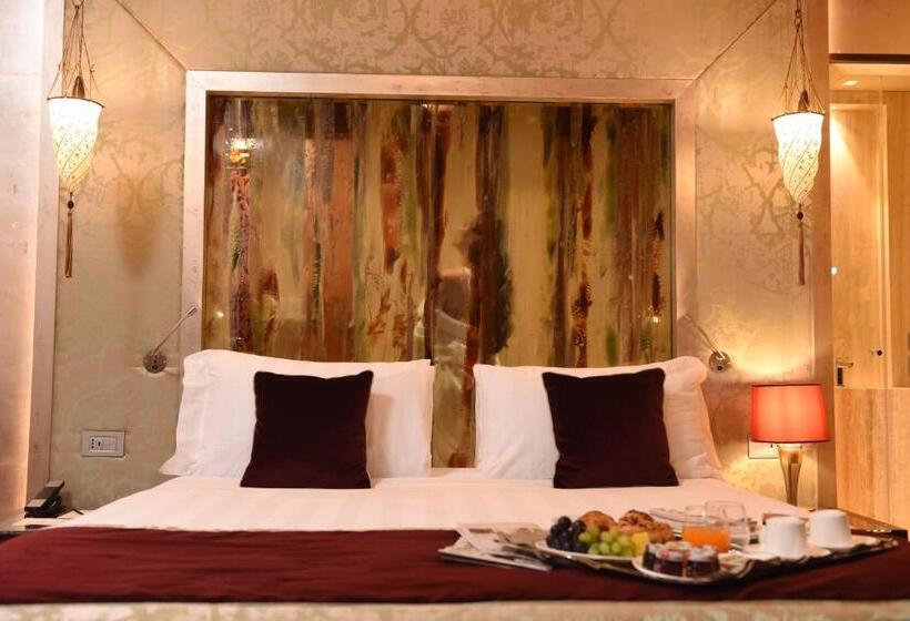 Suite, Santa Croce Boutique