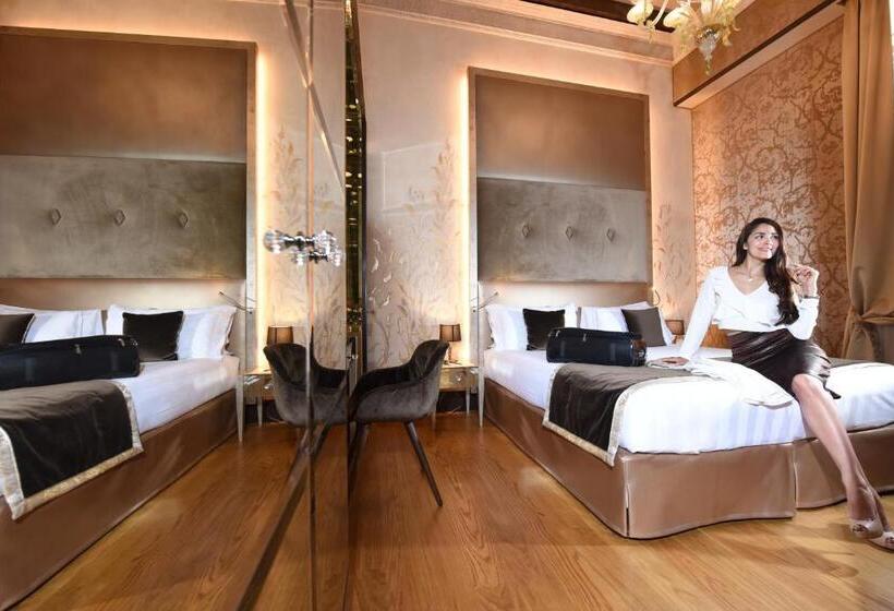 Quarto superior, Santa Croce Boutique