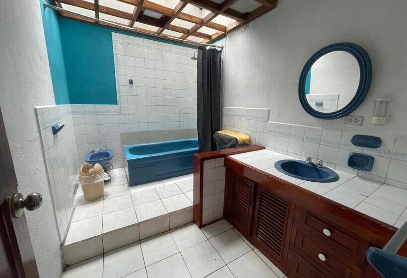 חדר סטנדרט לארבעה, Hostal Pachamama Lodge