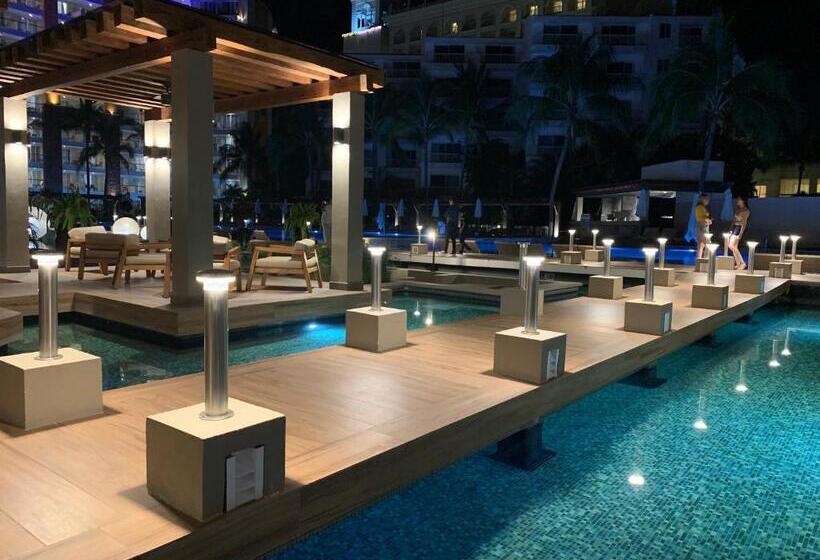 ２ベッドルームアパートメント, Condo At Krystal Grand Resort