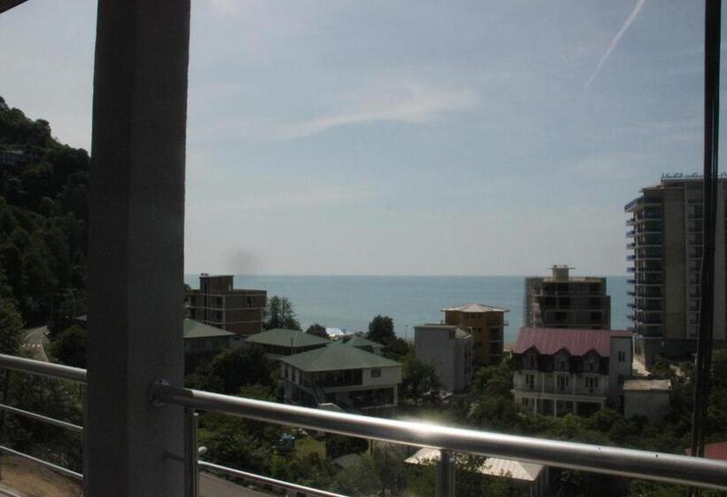 带海景标准四人间, Badu Guest House