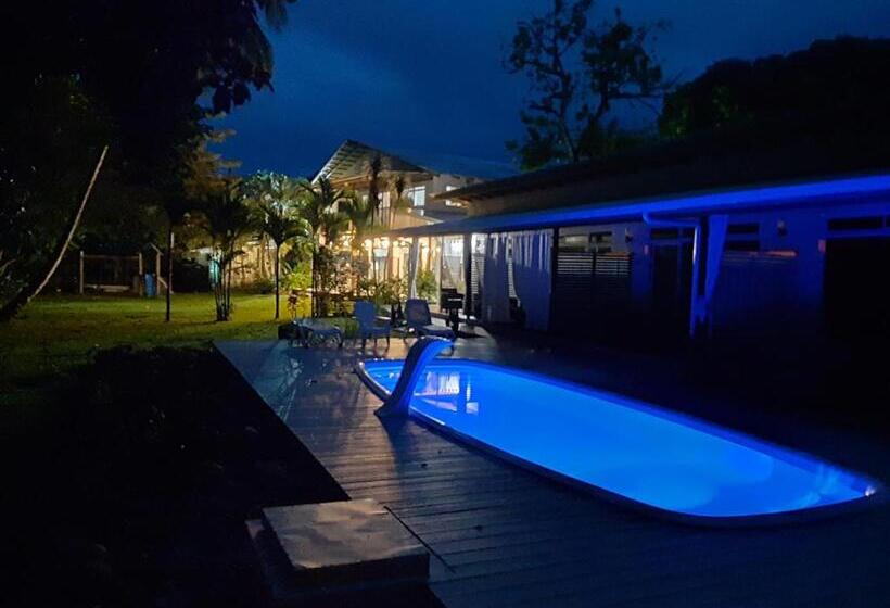 디럭스 룸, Cahuita Inn