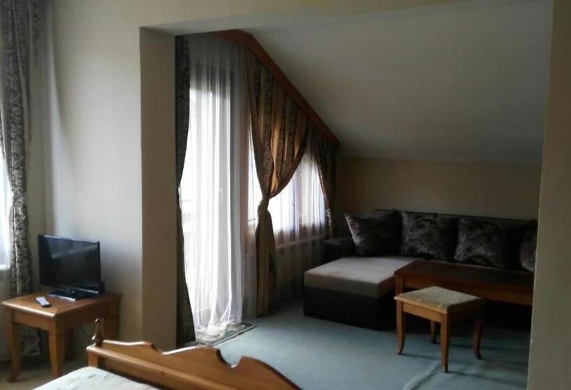 Апартаменты 1 Спальня, Guest House Raffe