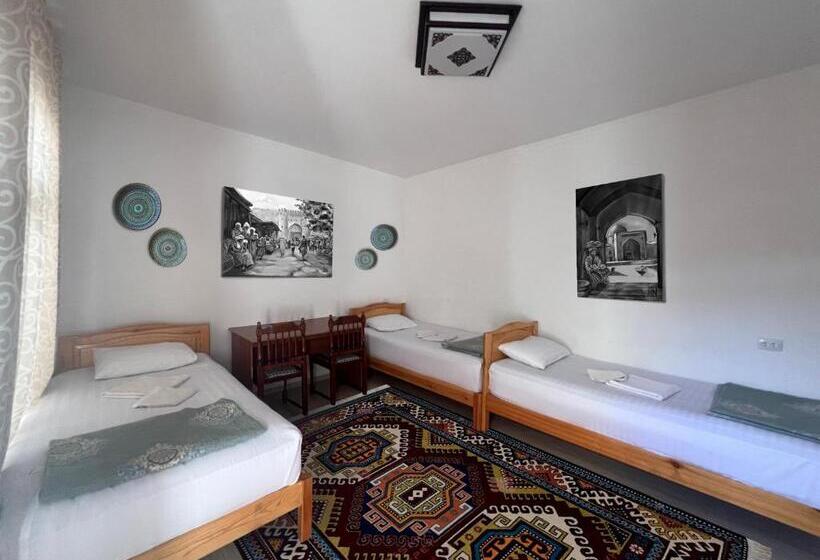 スタンダードトリプルルーム, Rumi Hotel & Hostel
