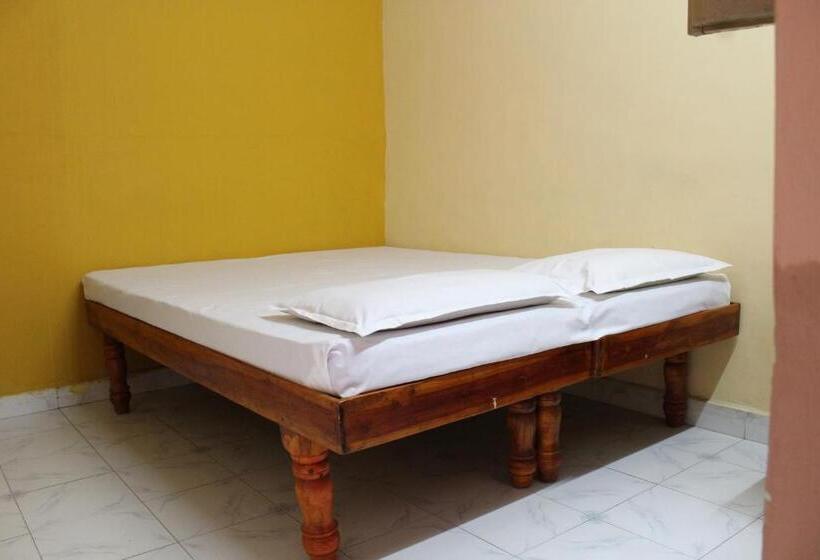 标准间, Riverside Homestay