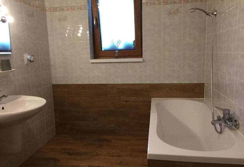 آپارتمان لوکس 1 خوابه, Penzion Na Vyhlídce