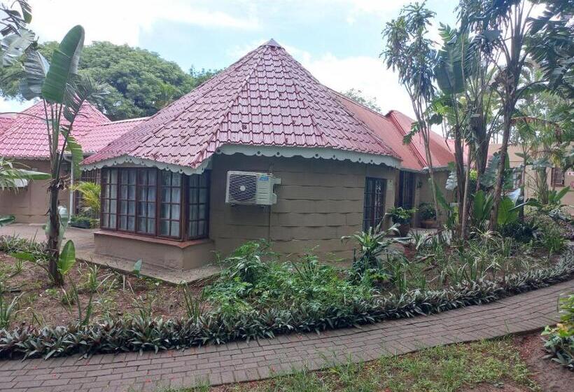Трехместный Номер Стандарт Вид на Сад, Marula Gardens