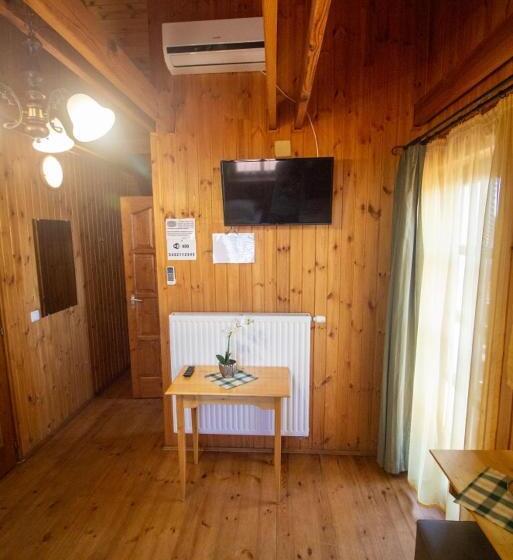 Номер Стандарт Трехместный, Radics Panzió étterem és Pihenő Központ