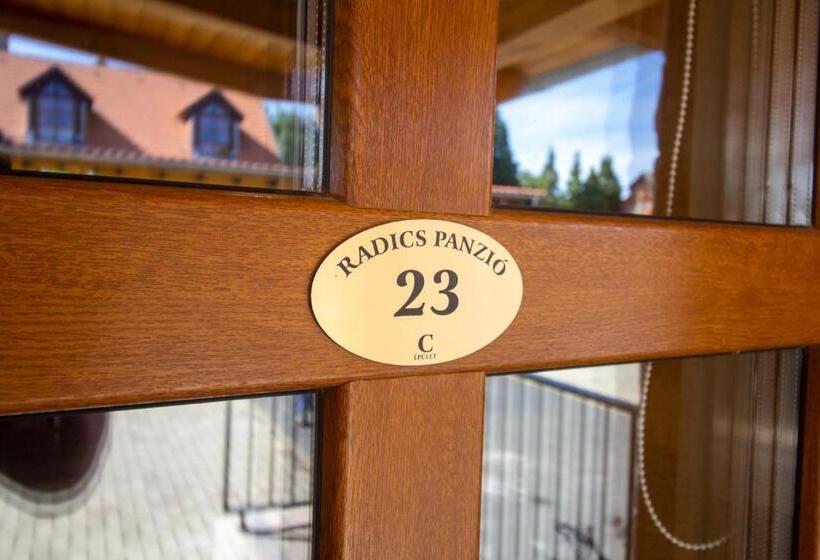 Номер Стандарт с Террасой, Radics Panzió étterem és Pihenő Központ