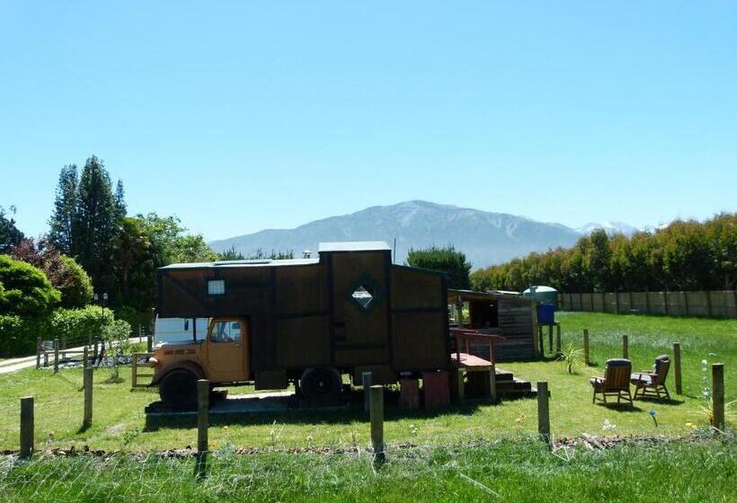 Дом 1 Спальня, Wacky Stays   Unique Farm Stay Glamping Rentals, Free Animal Feeding Tours