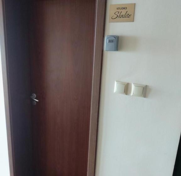 Студио Стандарт Вид на Море с Балконом, Guest House Skalite