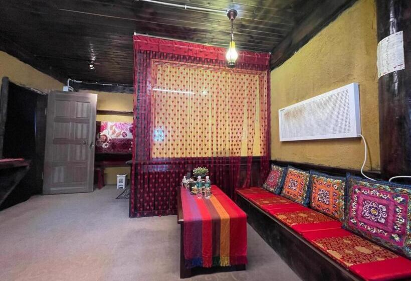 غرفة ديلوكس, Timeless Inn