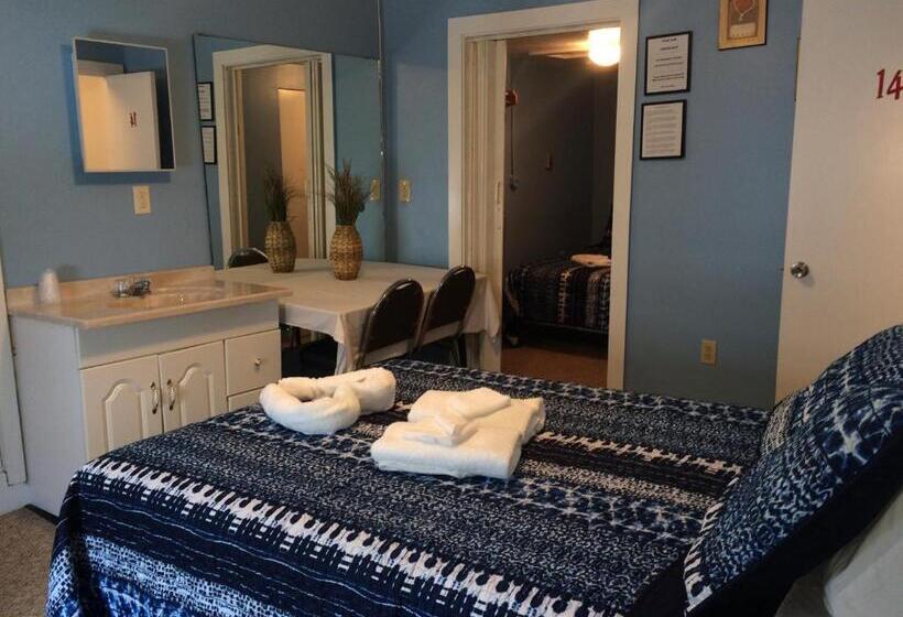Люкс с 2 спальнями и боковым видом на море, The New Oceanic Inn