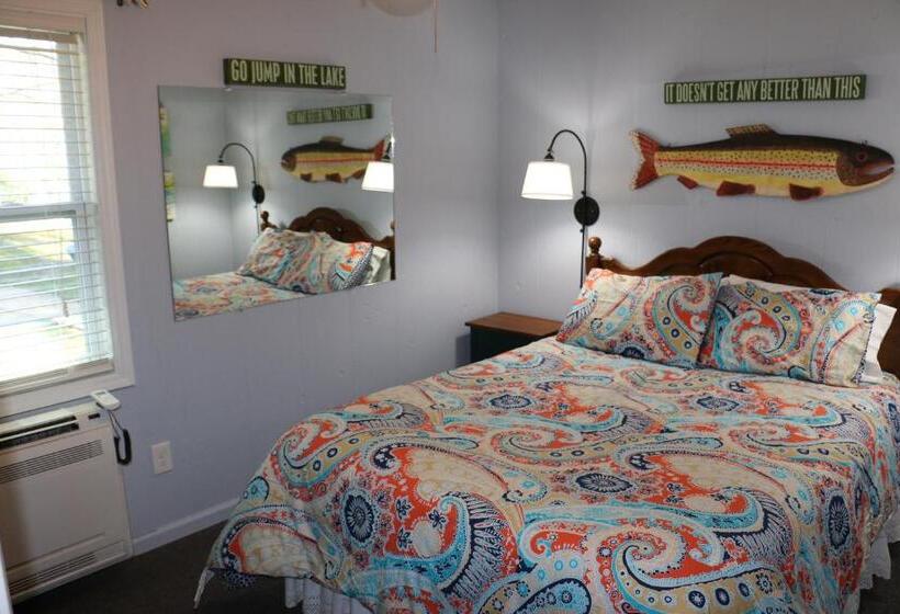 스위트, Boundary Waters Resort & Marina