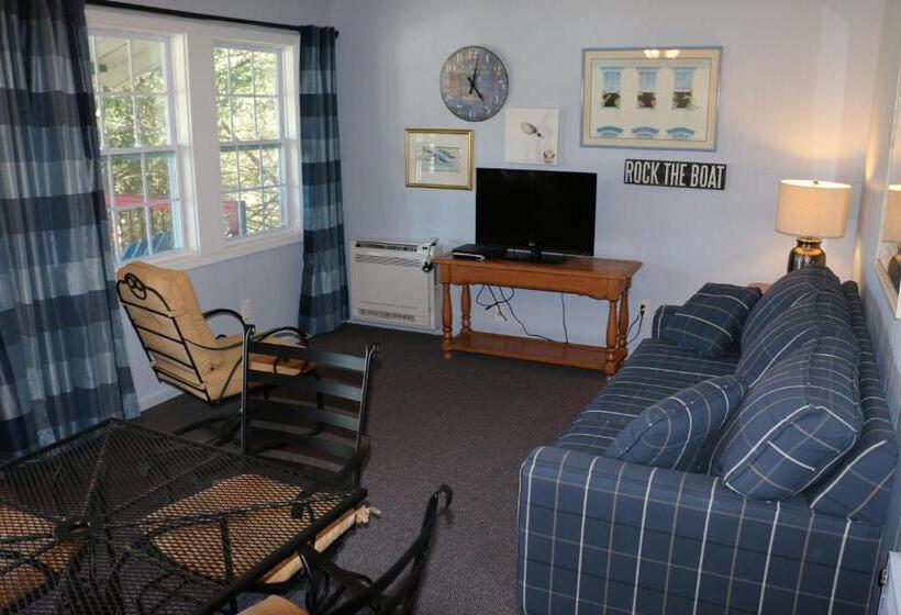 스위트, Boundary Waters Resort & Marina