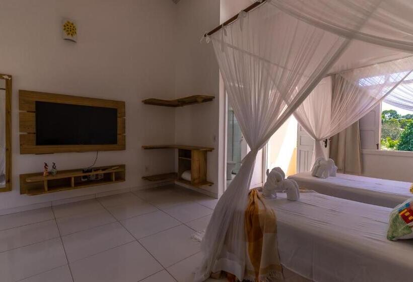 اتاق استاندارد سه تخته با چشمانداز استخر, Pousada Recanto Trancoso