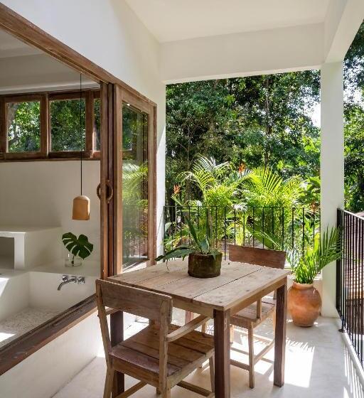Quarto Deluxe, Pousada Seis E Meia